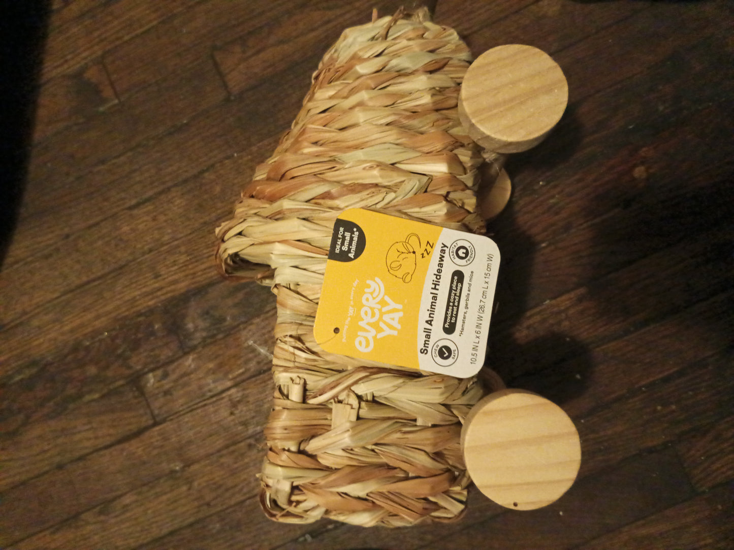 Small animal hideaway