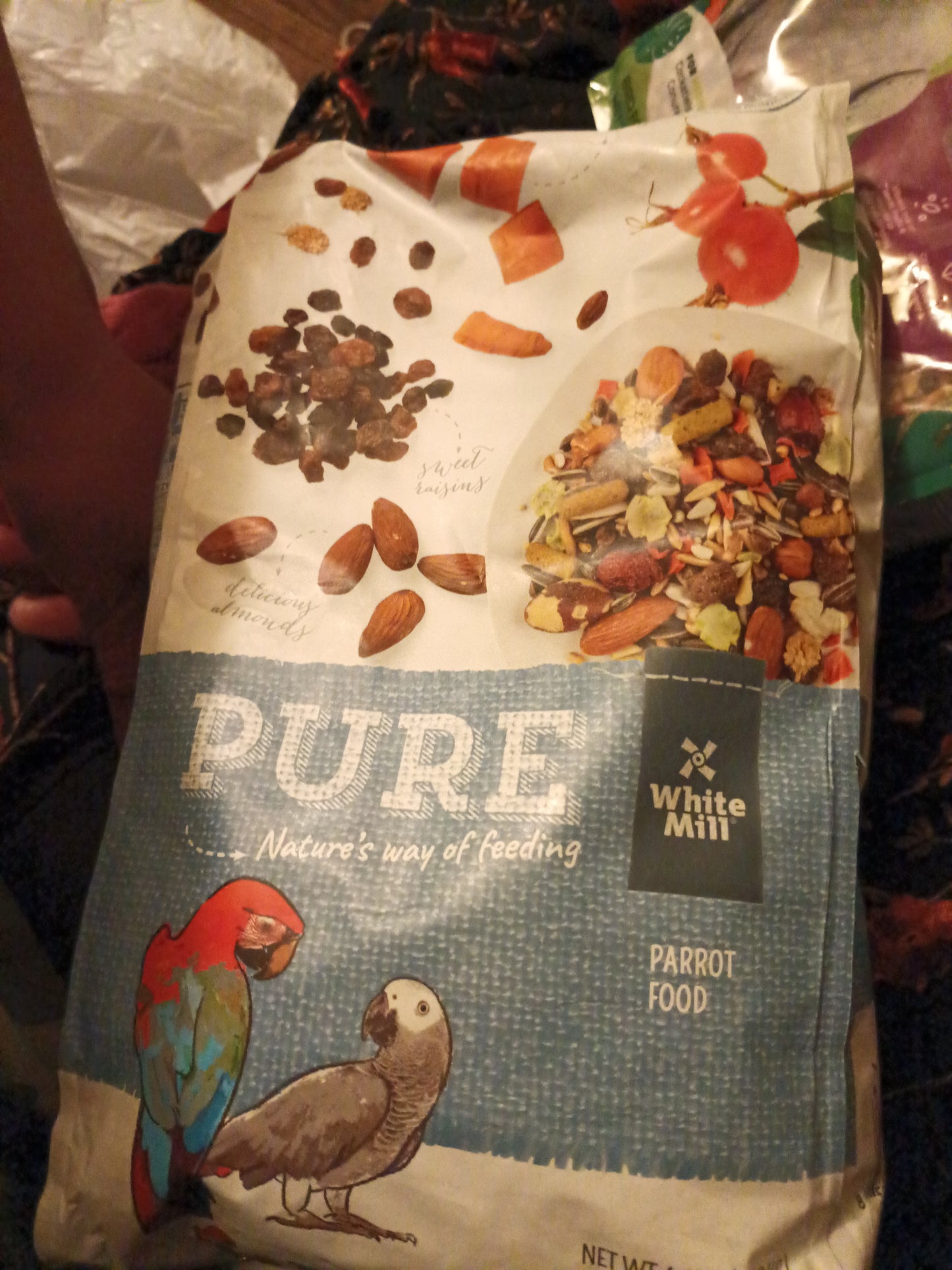 Pure parrot food
