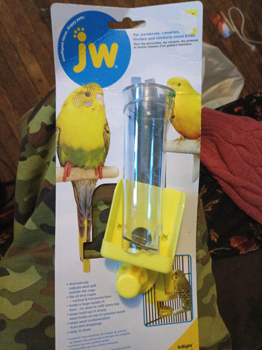 Bird feeder